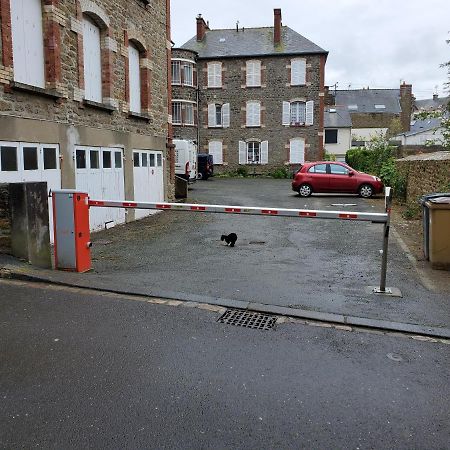 Apt Bord De Mer, Hypercentre Dinard, Parking Prive Exterior photo